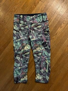 lululemon athletica Abstract Print Capris - Purple & Mint